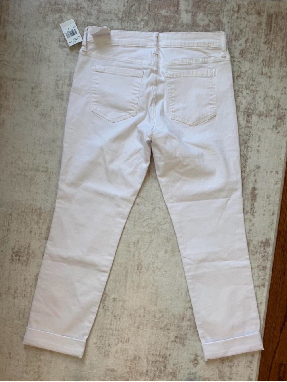 Kut From The Kloth Catherine Boyfriend Jeans in Optic White - Picture 6 of 14